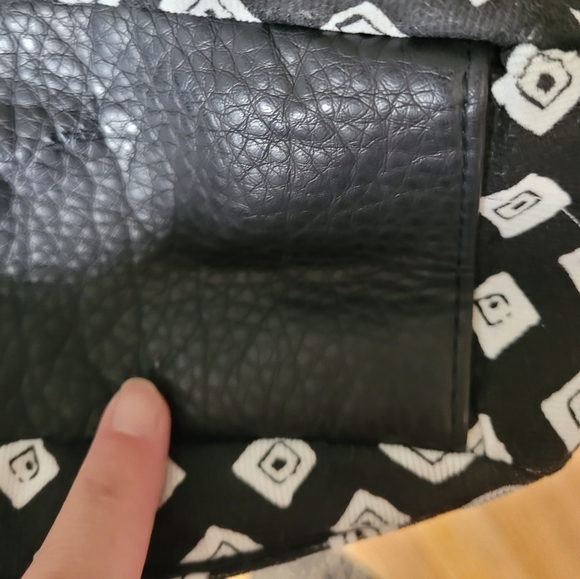 Volcom Cruz Messenger, BNWT - Picture 11 of 14